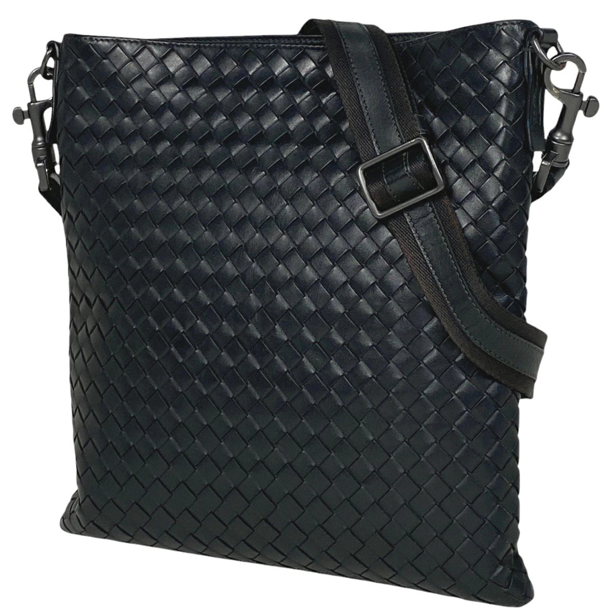 Bottega Veneta Intrecciato Shoulder Bag Woven Leather Black